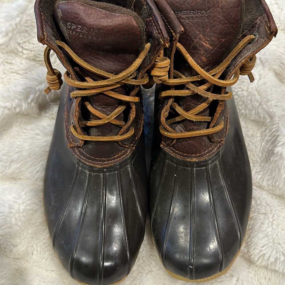 Sperry boat boots